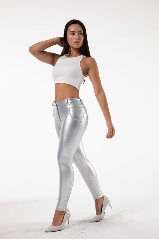 Pantalones de Cuero PU Blanco para Fitness y Entrenamiento - Image 12