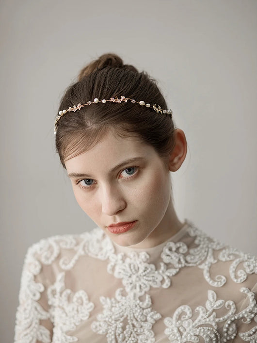 Adorno para el Cabello de Novia Hecho a Mano con Hojas Perladas - Image 8