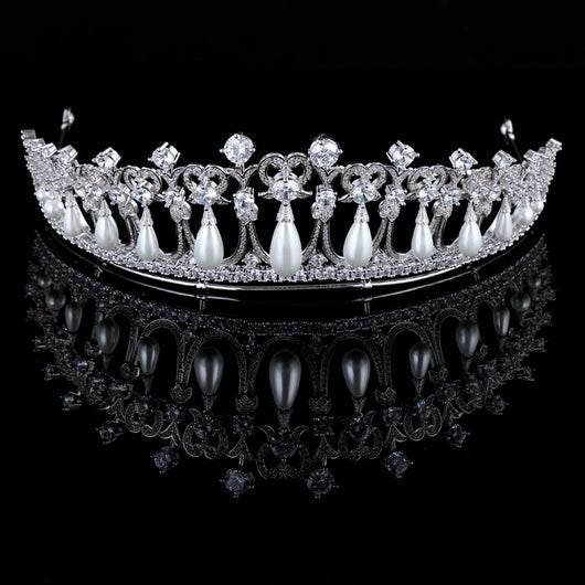 Corona Nupcial de Circonita y Perlas - Tiara de Novia Elegante - Image 5