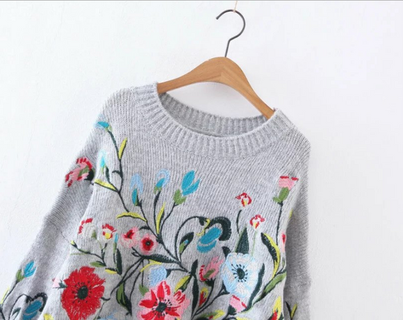 Suéter Tejido con Bordado Floral para Mujer - Cuello Redondo Oversize