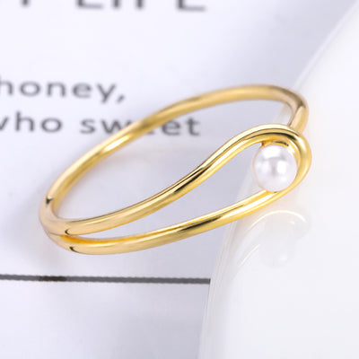 Anillo de Perla con Diseño Geométrico Minimalista para Mujer - Image 4