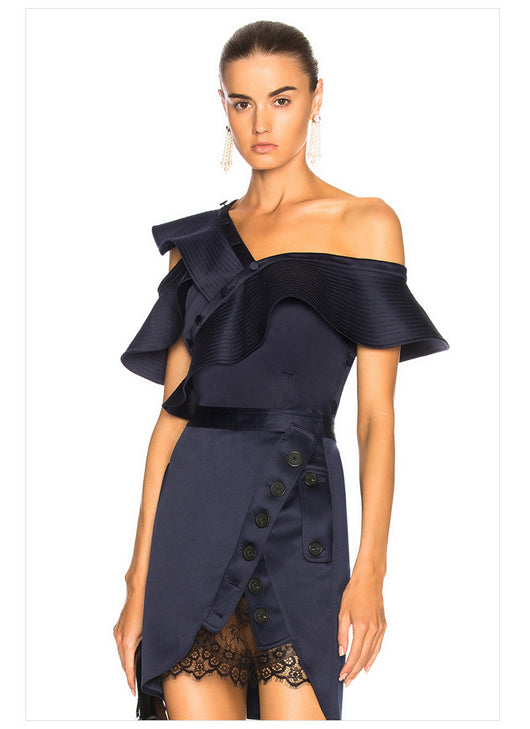 Blusa Elegante con Volantes y Cuello Diagonal - Image 9