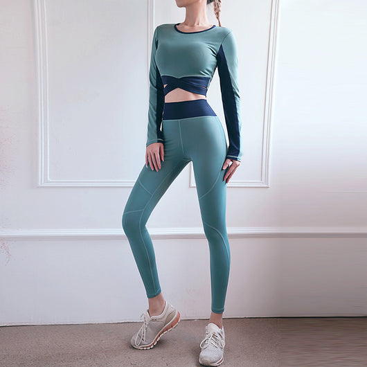 Traje de Yoga Transpirable y Secado Rápido para Mujer - Image 4