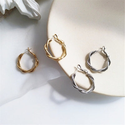 Aretes Nudos Elegantes para Mujer