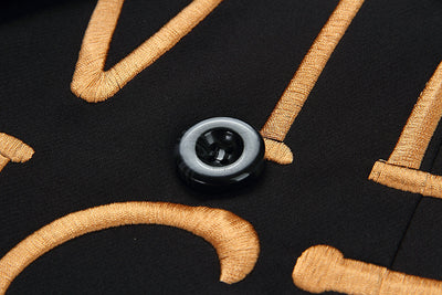 Blazer Negro Entallado con Letras Bordadas para Mujer - Image 12