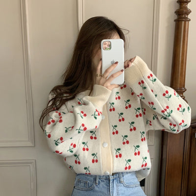 Chaqueta Jacquard con Cerezas para Mujer - Diseño Elegante y Versátil