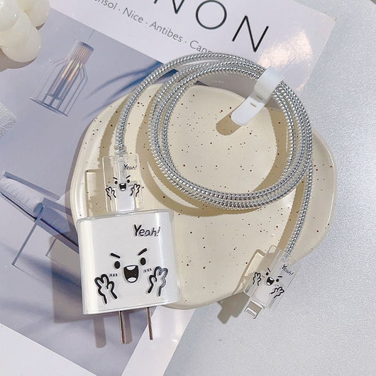 Kit Completo de Protección: Cable de Carga, Auriculares y Fundas Protectoras
