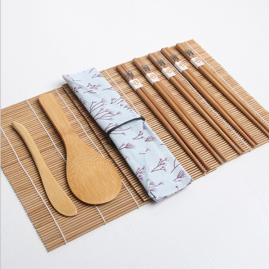 Set Completo de Estera para Sushi con Palillos y Cuchara