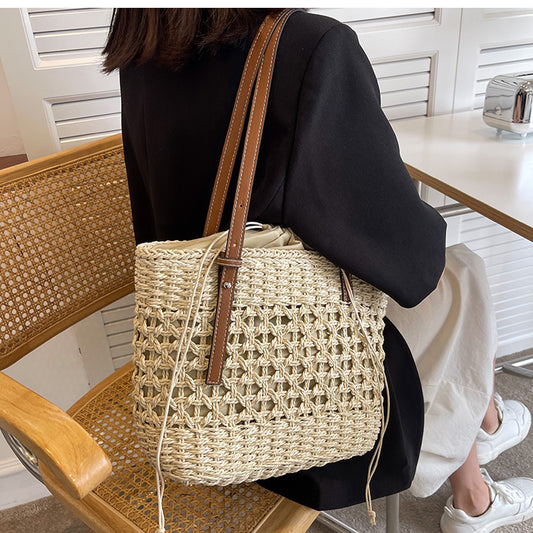 Bolso de Playa Tejido para Mujer - Diseño de Moda Contemporáneo