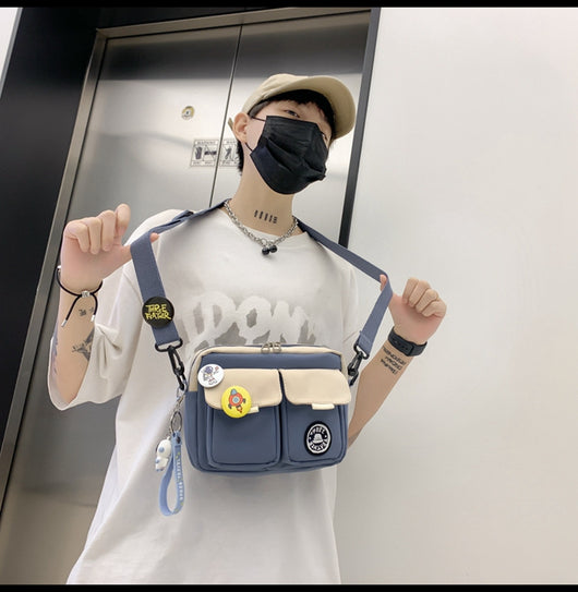Bolsa Mensajera Crossbody para Hombre con Distintivo - Image 24