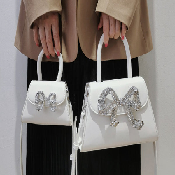Bolsa Cuadrada Portátil con Moño Diamante - Versátil y Elegante