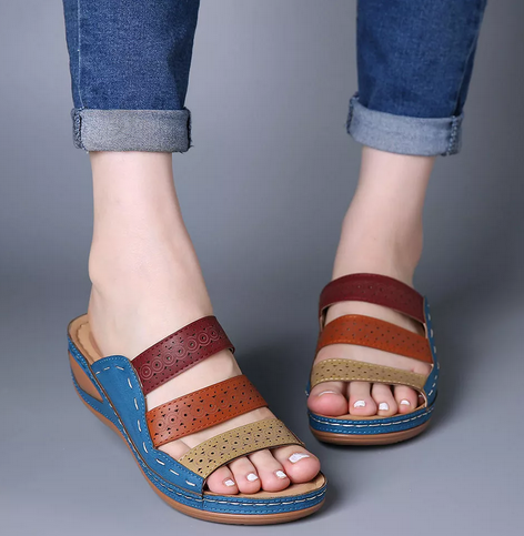 Pantuflas Grandes para Mujer con Diseño Calado y Costuras Arcoíris - Image 3