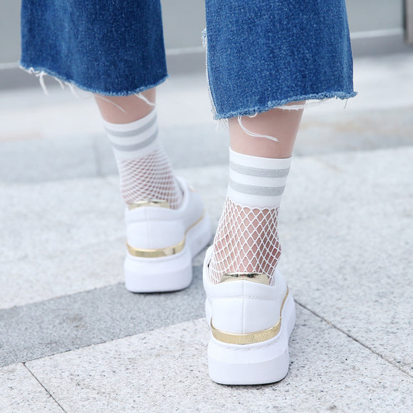 Geometric Mesh Athletic Socks - Black and White
