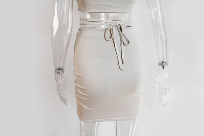 Vestido Dos Piezas Halter con Encaje y Volantes Anudado Espalda Descubierta - Image 21