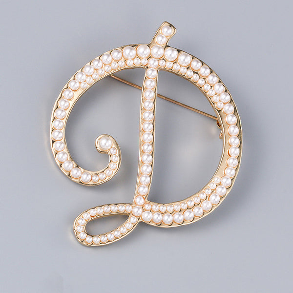 Broche Personalizado con Iniciales en Perlas - Alfiler Elegante para Mujer