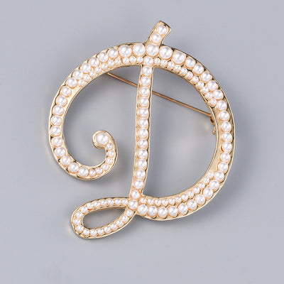 Broche Personalizado con Iniciales en Perlas - Alfiler Elegante para Mujer - Image 2
