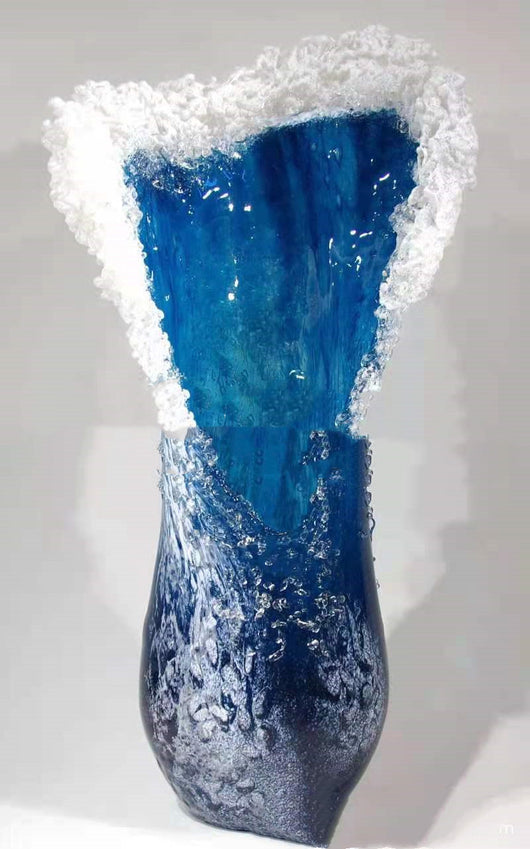 Florero Decorativo de Resina con Ondas Elegantes para Hogar y Cafeterías - Image 8