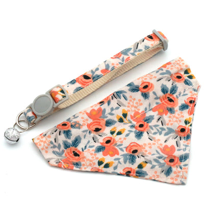 Pañoleta Triangular Floral para Mascotas Talla Pequeña - Image 10