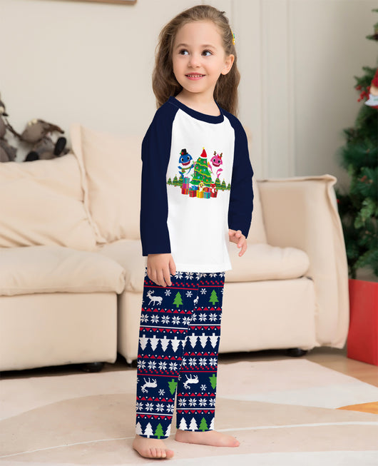 Conjunto de Pijamas Navideños para Toda la Familia - Image 4