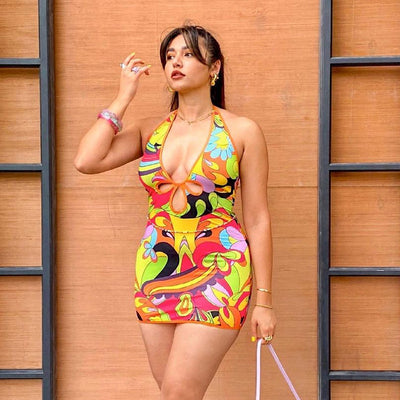 Vestido Hueco Escote en V Profundo sin Mangas con Cuello Halter - Image 15