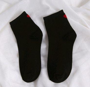 Calcetines de Algodón para Mujer con Diseño de Corazones - Otoño e Invierno - Image 6