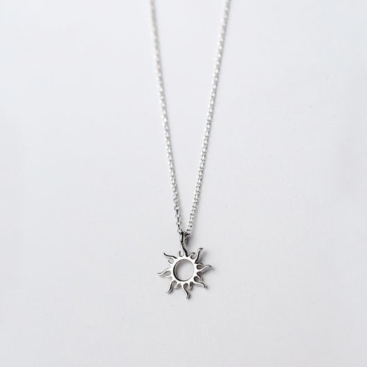 Collar Plata S925 Mujer Diseño Sol Hueco Rayo Corto Escote - Image 2