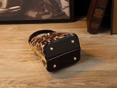 Bolso de Charol Brillante Convertible a Bandolera - Lujo Accesible - Image 53
