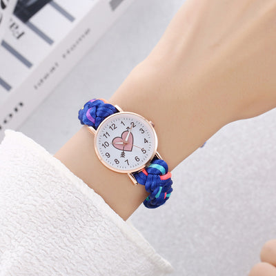 Pulsera Reloj Coreana Macaron Trenzada a Mano con Corazón Durazno