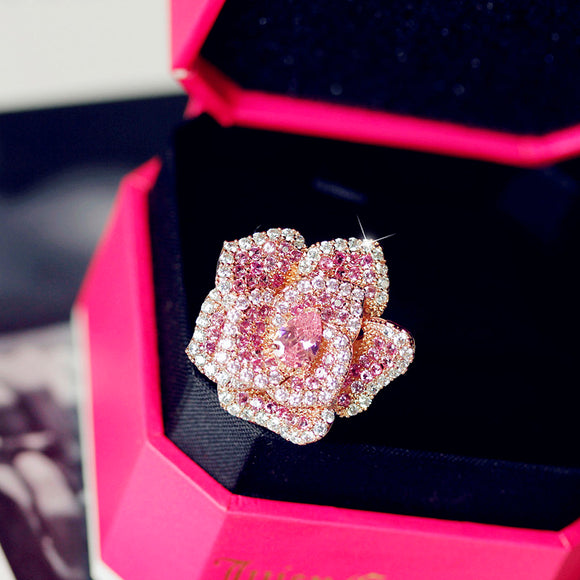 Anillo Rosa Tridimensional en Piedras Preciosas - Diseño Industrial