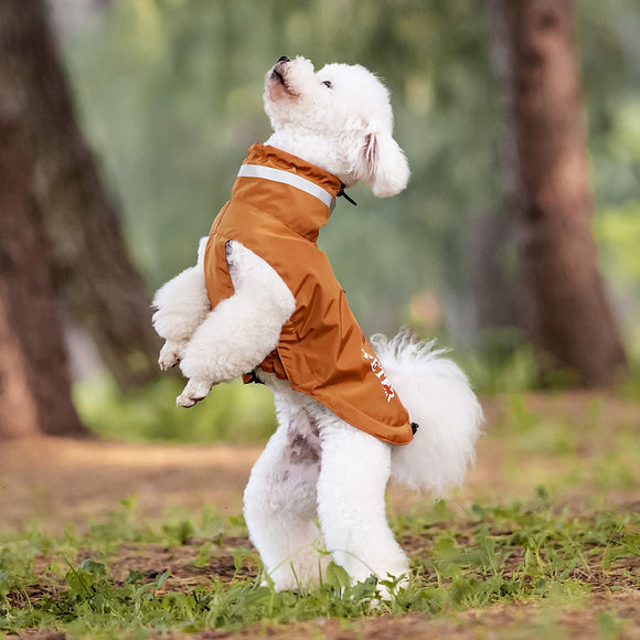 Poncho Impermeable Reflectante para Perros - Protección Total en Lluvia y Viento