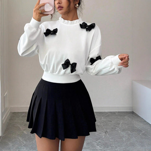 Sudadera Corta para Mujer con Detalle de Moño Elegante - Image 3