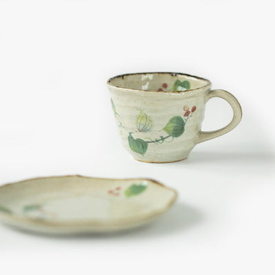 Juego de Taza y Platillo de Cerámica Artesanal con Diseño Floral - Image 5