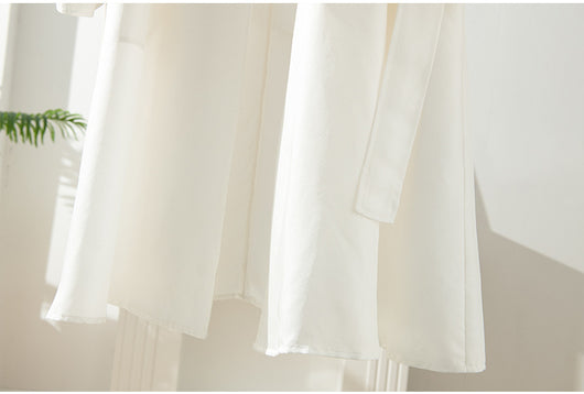 Gabardina Larga para Mujer con Cintura de Seda - Image 3
