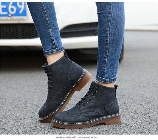 Botas Martin de Cordones en Encaje Británico para Mujer - Image 9