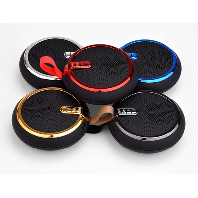 Altavoces Creativos Conectados con Computadora