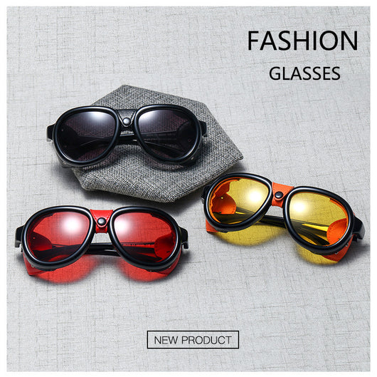 Gafas de Cuero Rojo con Remaches Metálicos - Image 11