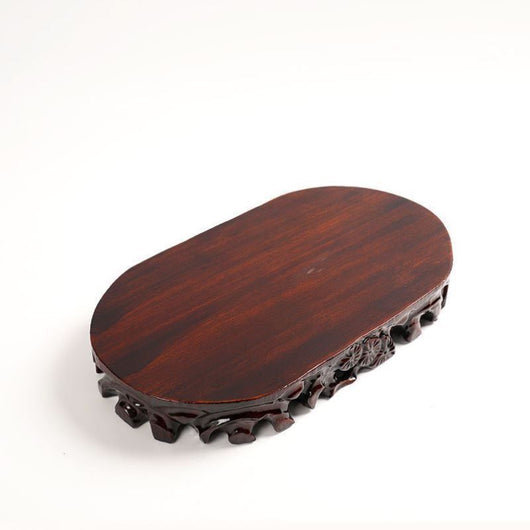 Estante de Madera Maciza con Base de Piedra Ornamental para Plantas - Image 9