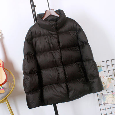 Chaqueta de Plumón de Pato Blanco Ligera con Cuello Alto - Image 2