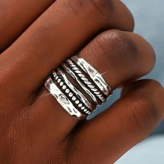Anillo Retro Irregular para Hombre - Diseño Edgy y Moderno