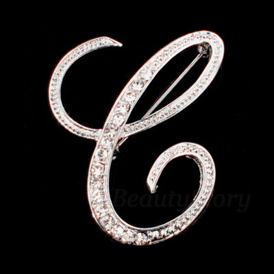 Broche de letra con diamantes - Image 35