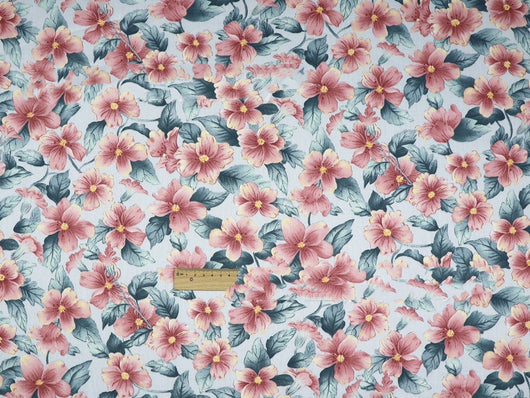 Tela de Algodón con Flores Pequeñas en Tonos Claros - Image 13
