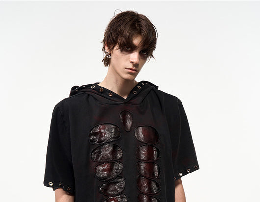 Camiseta Holgada para Hombre con Capucha y Lentejuelas - Image 9
