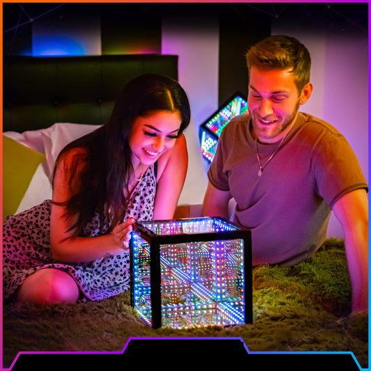 Lámpara Cubo Infinito de Túnel Espacio-Tiempo con Efecto Espejo Colorido - Image 2