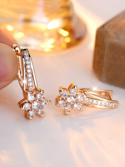 Aretes de Circón Floral con Diamantes Completos - Diseño Europeo de Alta Gama - Image 9
