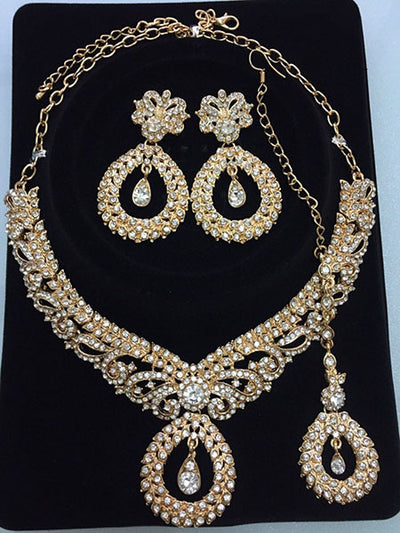 Conjunto de 3 Piezas: Collar, Aretes y Cadena Frontal con Cristales Blancos - Image 11