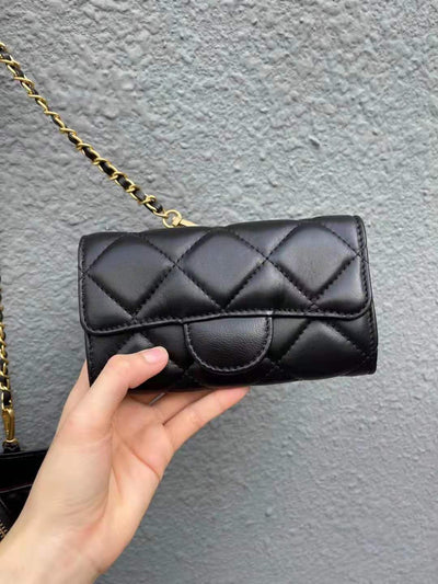 Bolso Mini Cuadrado con Cadena de Diamantes y Labial - Image 4