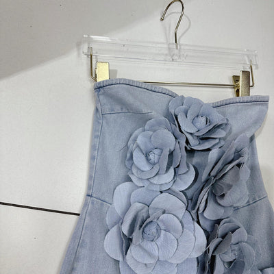 Jumpsuit Escotado con Flores 3D y Efecto Desgastado - Image 3