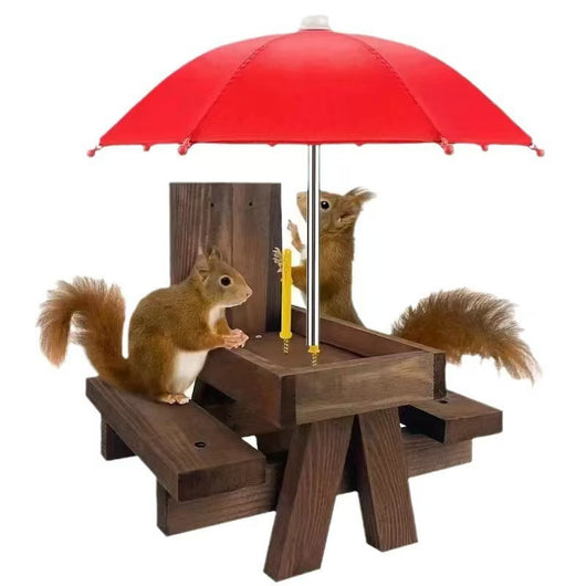 Comedero de Madera para Ardillas y Pequeños Animales con Banco - Image 9