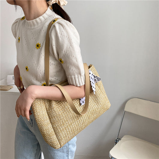 Bolso Tote Tejido con Cadena y Pañuelo Convertible - Image 4