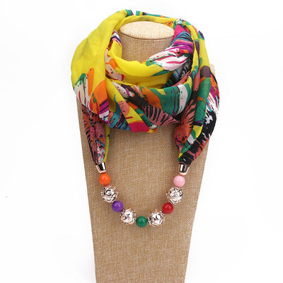 Collar Pañuelo de Chifón con Dije de Aleación Estampado - Image 23
